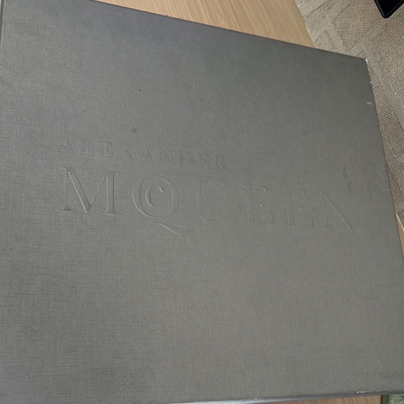 Blue suede high heeled peep toe pump - Picture 10 of 11